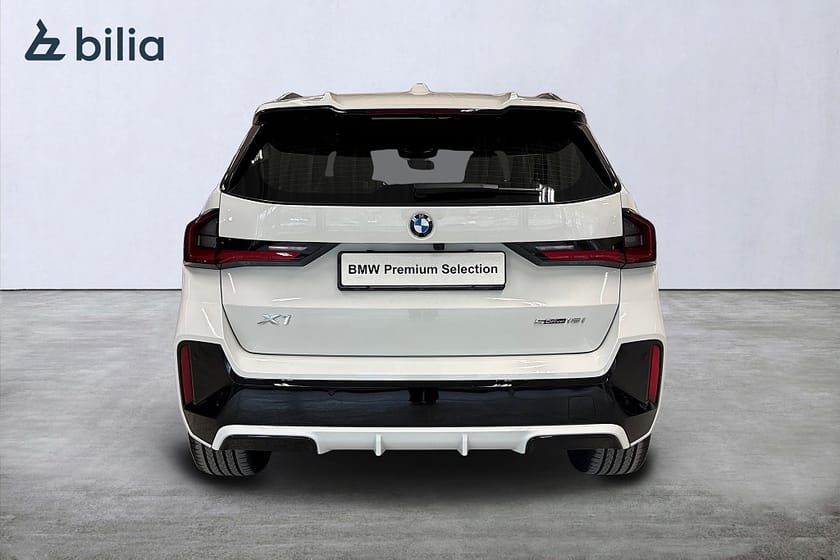 Bild 4 av BMW X1 sDrive18i sDrive 18i M-Sport | Aktiv farh. | Head-Up | Komfortöp.