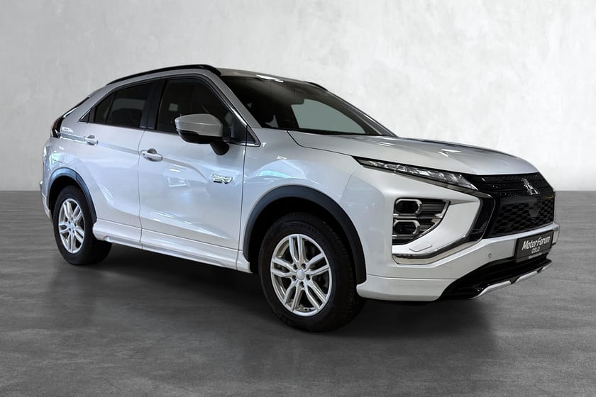 Bilde 3 av Mitsubishi Eclipse Cross PHEV Firehjulstrekk, skinnseter, ny eu kontroll og service