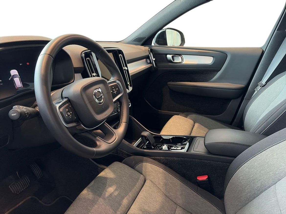 Volvo XC40 2025 - miniatyr 8