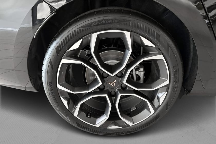 Bild 4 av CUPRA Leon Sportstourer e-Hybrid 204hk Ultimate *KAMPANJ
