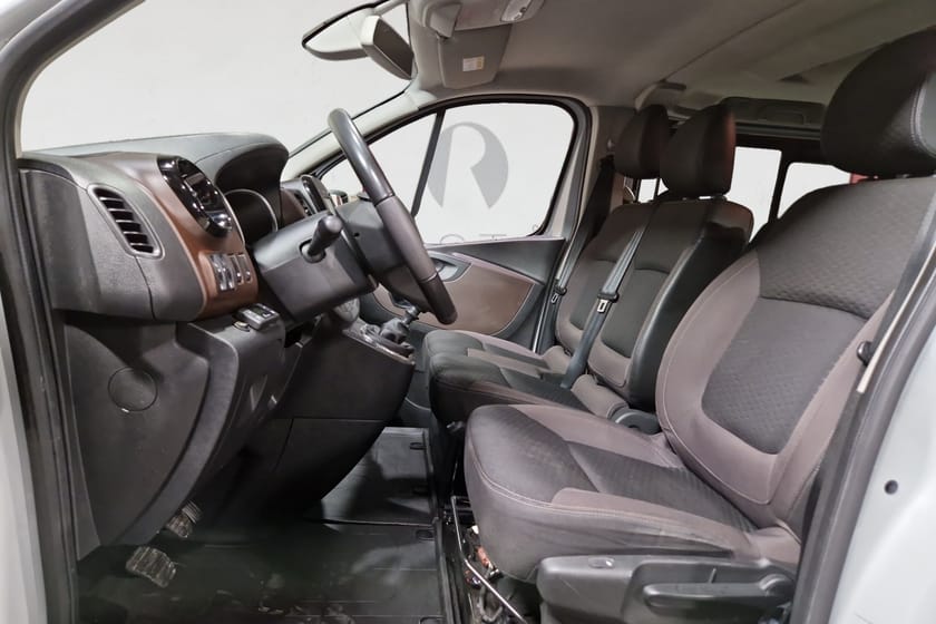 Bild 3 av Fiat Talento Kombi 1.6D Ecojet 125 HK NAVI DRAG 9SITS MOMS 11300MIL