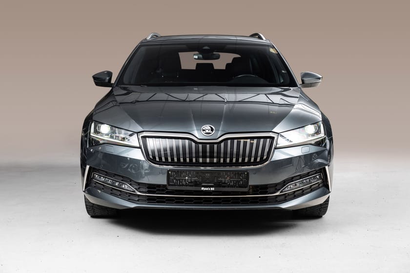 Bilde 2 av Škoda Superb iV Stasjonsvogn PHEV/L&K/SKINN