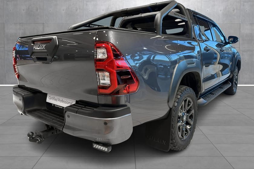 Bilde 5 av Toyota Hilux Dobbelcab SR+ Invinsible X. D-Cab. 204hk. Servicehistorikk.