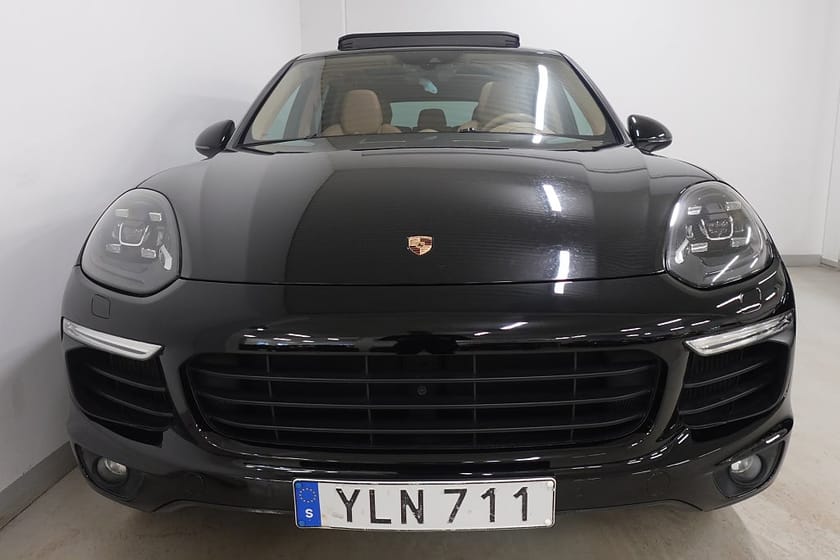 Bild 2 av Porsche Cayenne Diesel S Platinum D-värme Pano Sport Chrono PASM BOSE