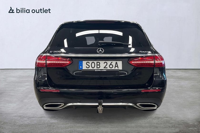 Bild 5 av Mercedes-Benz E 300 T de 4MATIC AMG 306hk Drag 360°kamera Burmester MOMS