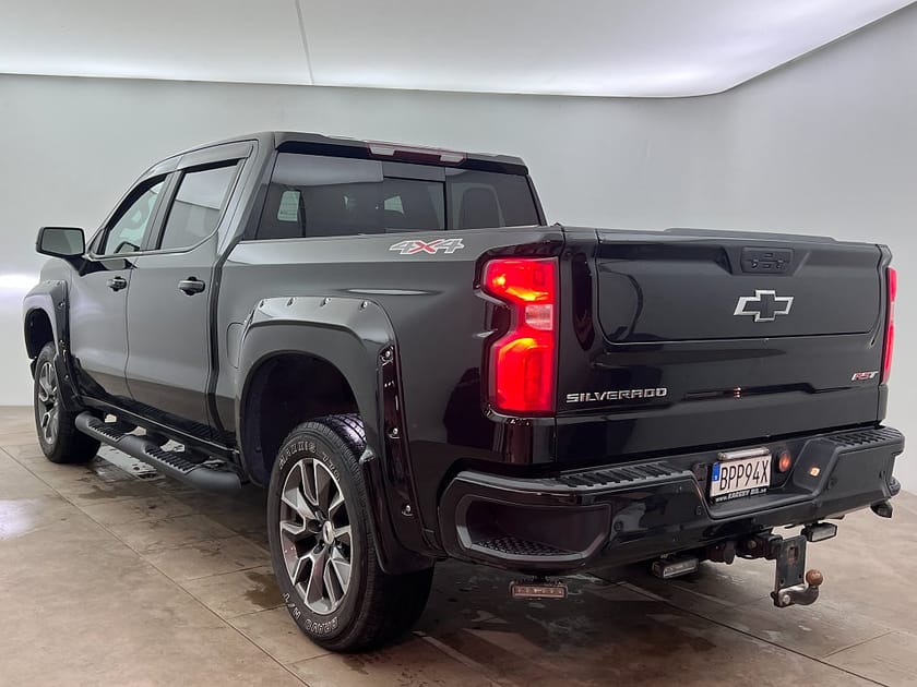 Bild 4 av Chevrolet Silverado 1500 Crew Cab 3.0 Duramax RST 4WD Hydra-Matic Nybesik