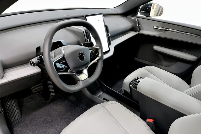 Bild 5 av Volvo EX30 Cross Country Twin Motor Performance M Perform Ultra