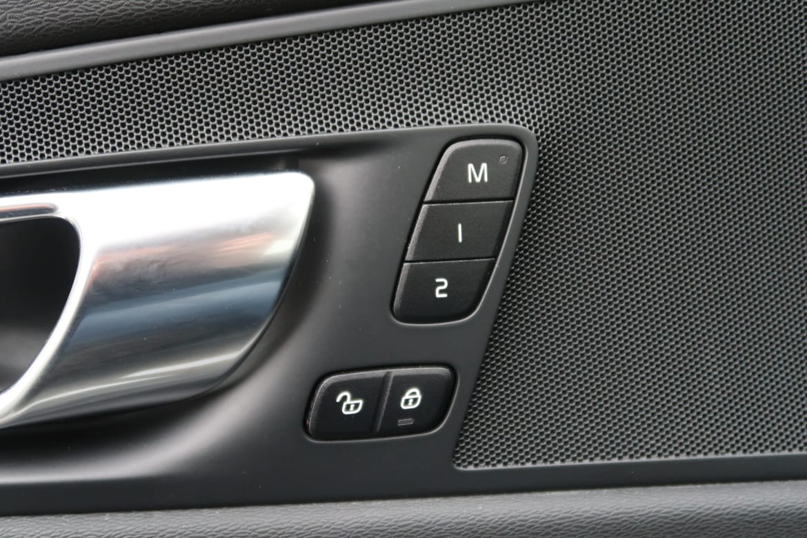 Volvo XC60 2023 - miniatyr 14
