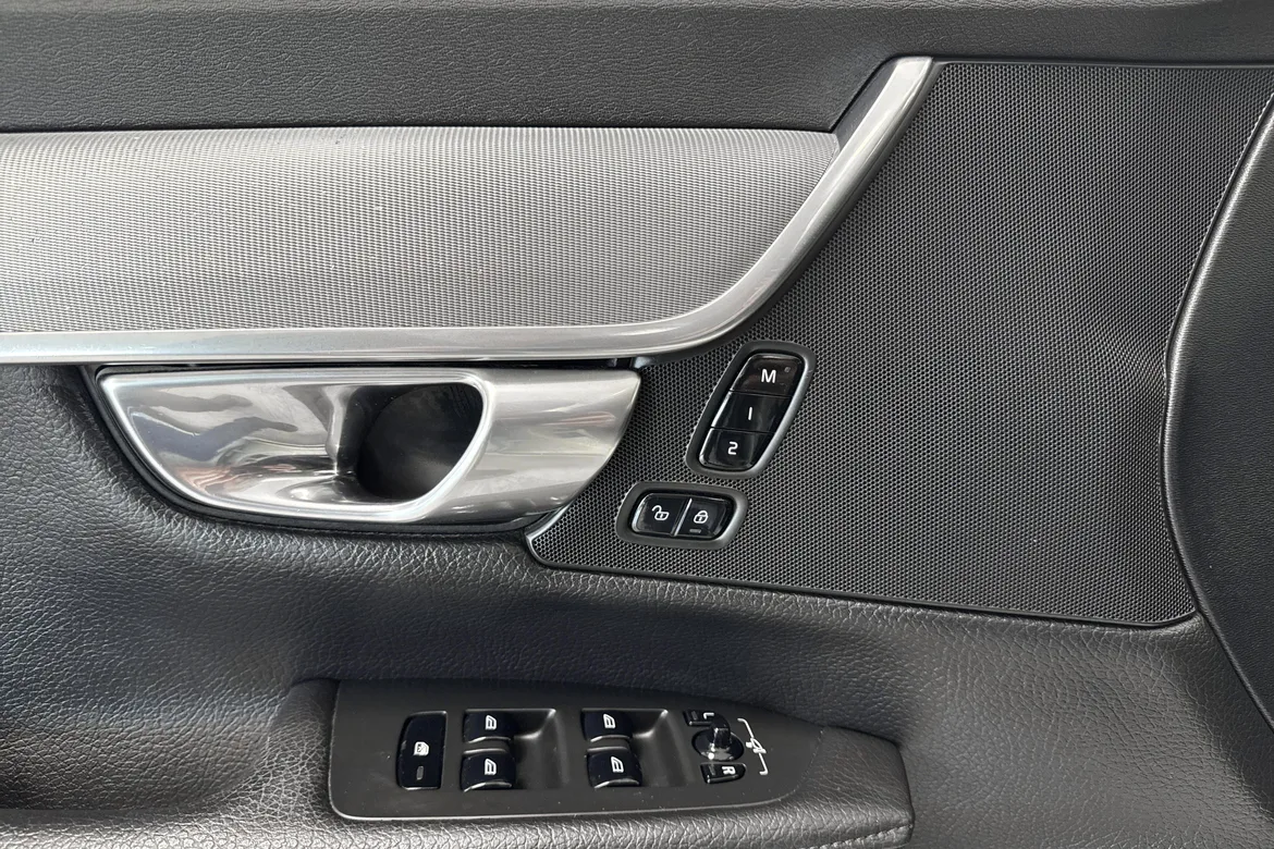 picture of a car