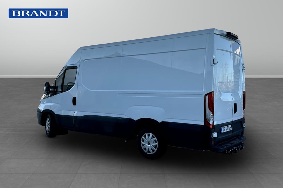 Iveco Daily 35-120 Van