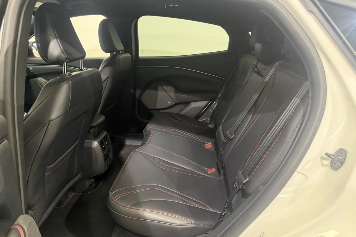 Ford Mustang Mach-E Standard Range AWD