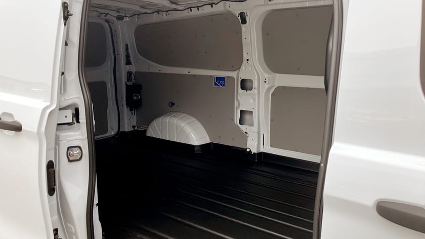 Bild 5 av Ford E-Transit Custom 320 E-CUSTOM V710 24.50 TREND SKÅP 320L 218 A RWD 399 900kr