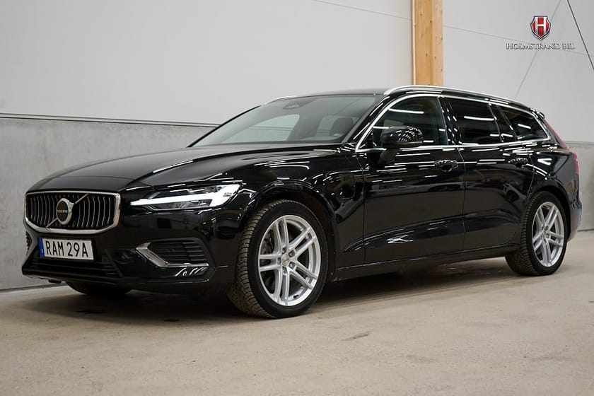 Bild 3 av Volvo V60 Recharge T6 AWD Core Drag P-värme Kamera Carplay MOMS