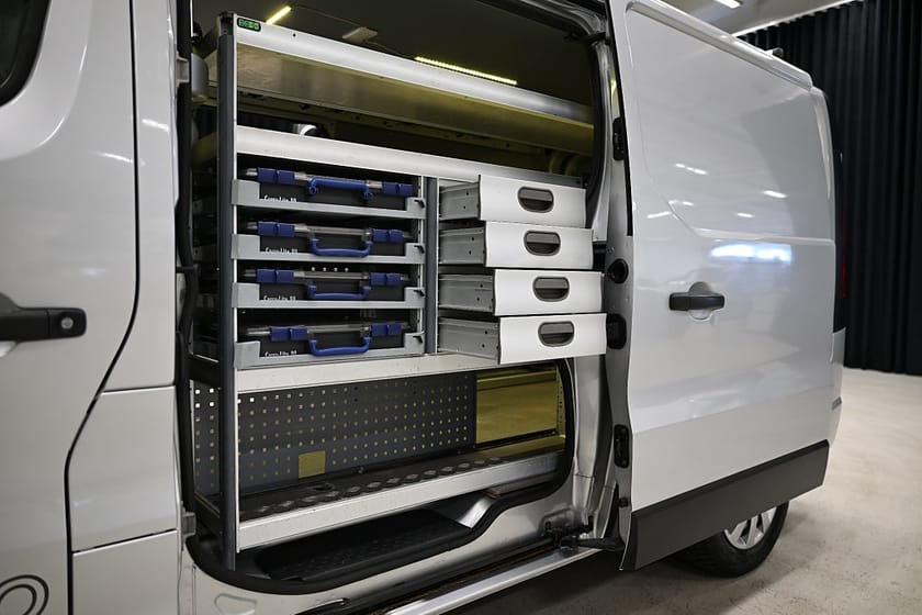 Bild 4 av Opel Vivaro Skåpbil CDTi 145HK L2|Servicebil|Dubbeldörr|Inredd|Moms|SeUtr!!