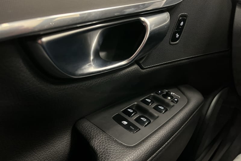 Volvo V90 Cross Country