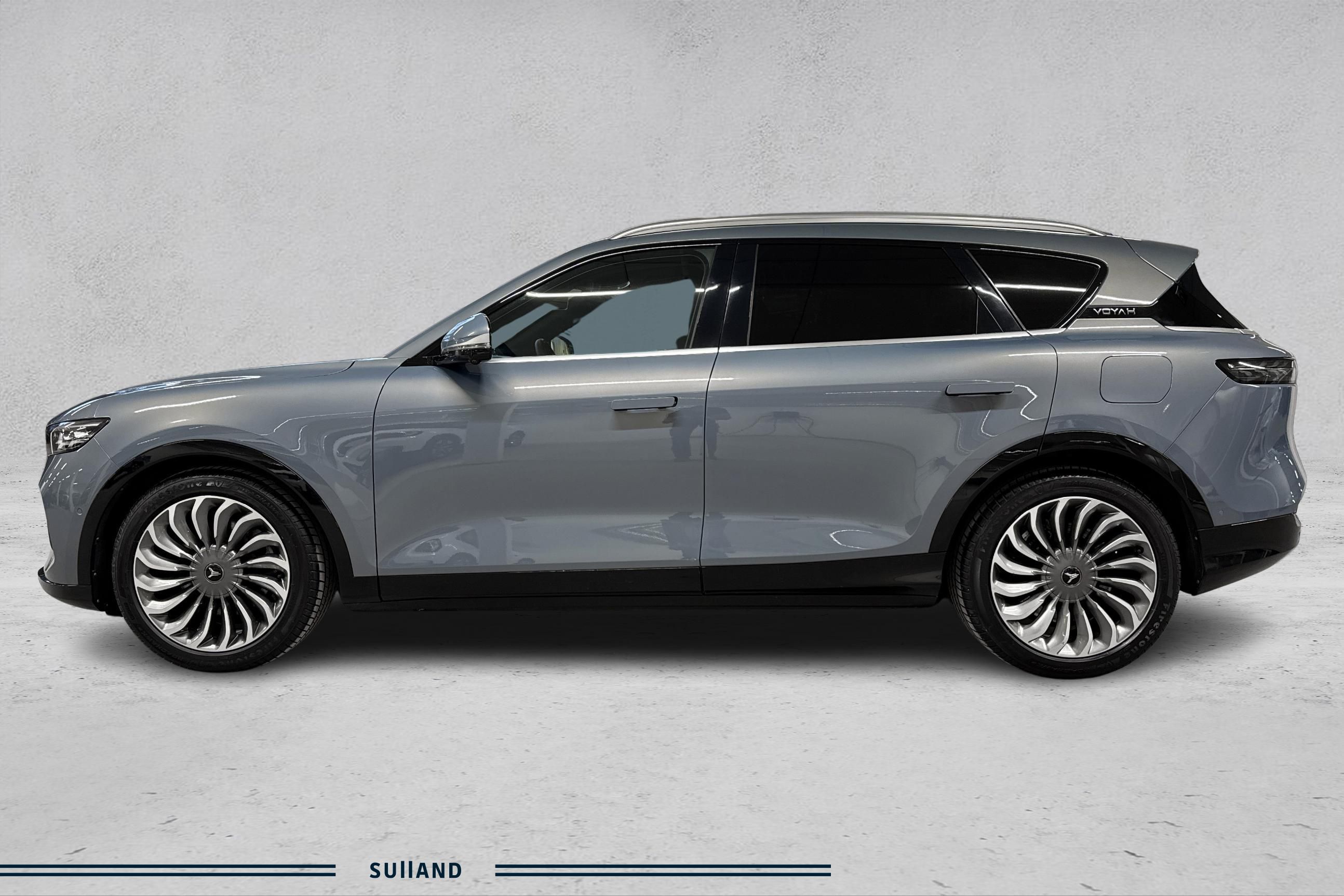 Thumnail bilde 1 av Voyah Free