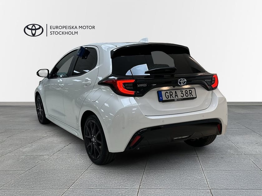 Bild 2 av Toyota Yaris Hybrid 1,5 STYLE SÄKERHETSPAKET P-SENSOR CARPLAY