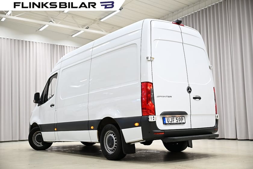 Bild 3 av Mercedes-Benz Sprinter 316 CDI Skåpbil Automat|GPS|Backkamera|Drag|Värmare|EnÄgare|Leasbar