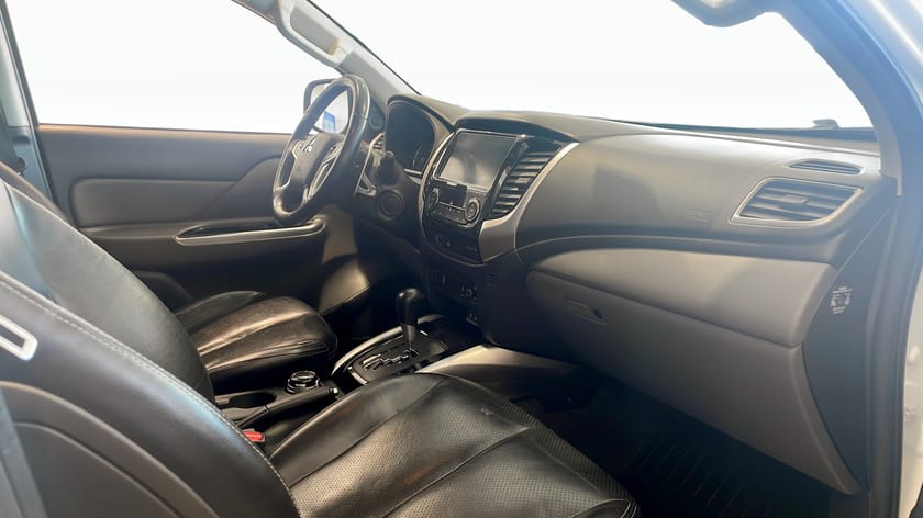 Bild 3 av Mitsubishi L200 Dubbelhytt 2.4 181hk AWD Aut Extra