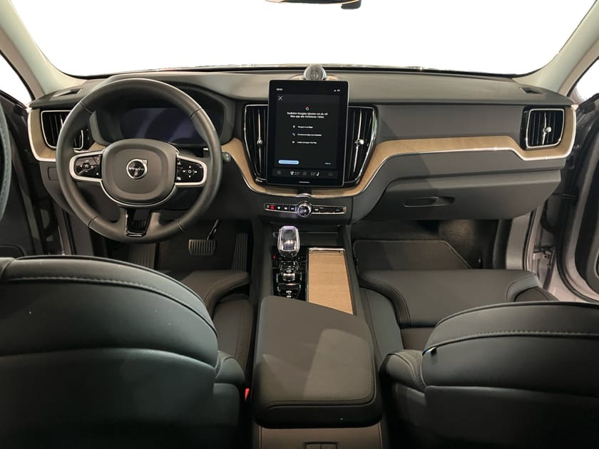 Bild 5 av Volvo XC60 T6 Plus Dark Nordic Edition