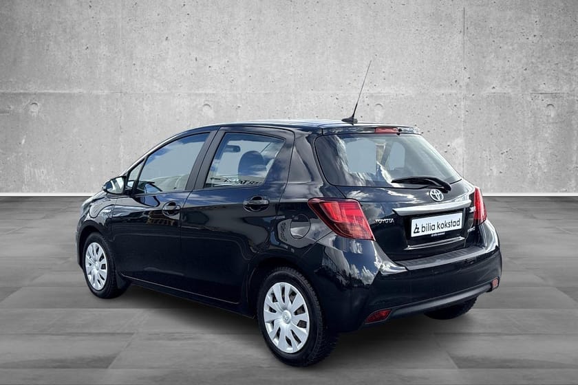 Bilde 2 av Toyota Yaris Hybrid Hybrid/Activ S/Kamera/Navigasjon/DAB/Automat/S+V