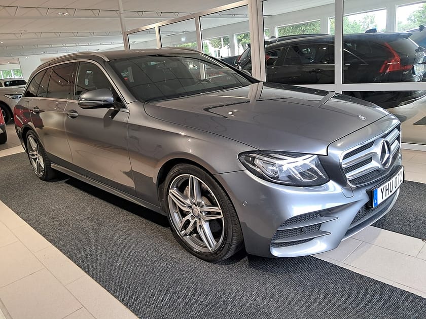 Bild 2 av Mercedes-Benz E 220 T d KOMBI AMG CDI 194HK