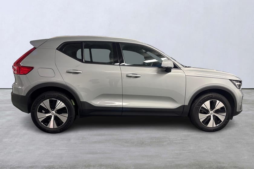 Bild 3 av Volvo XC40 B4 FWD Bensin Core