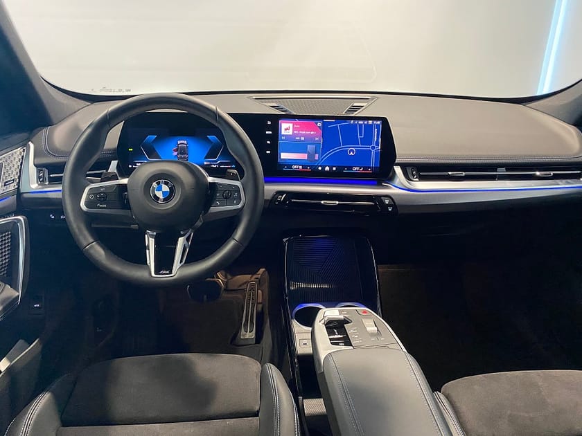 Bild 3 av BMW X1 sDrive18i 4,95% ränta M-Sport Elstolar Adap* Fart*