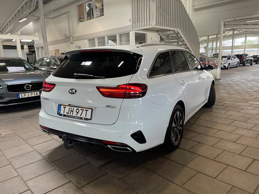Bild 3 av Kia Ceed Sportswagon Plug-in Hybrid SW DCT 141hk Eu6 Advanced Drag B.kam