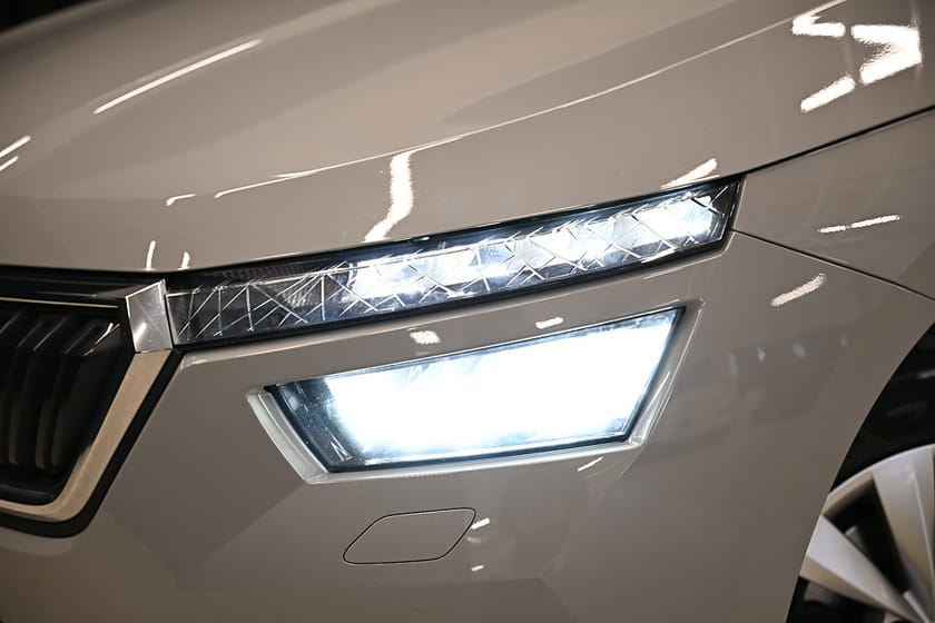 Bild 5 av Škoda Kamiq Skoda 1.0 TSI 110HK Backkamera|Elbaklucka|PDC|Lågmil|Adaptiv