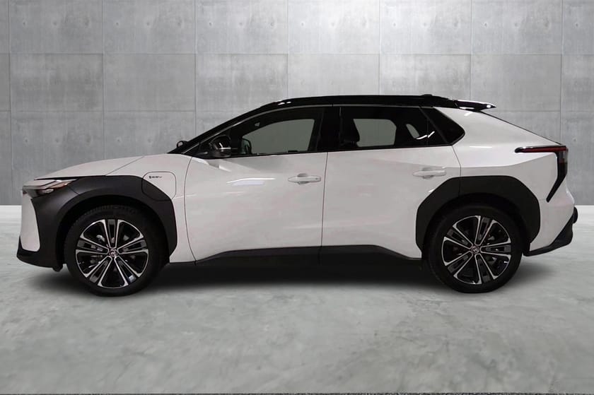 Bilde 2 av Toyota bZ4X AWD Executive Bitone Panorama I 20'' I Krok