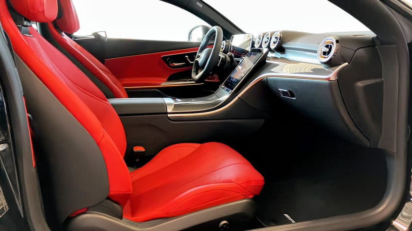 Bild 3 av Mercedes-Benz CLE 300 e Coupé AMG-Line| Pano| Burmester