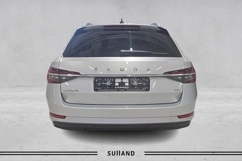 Bilde 4 av Škoda Superb Stasjonsvogn Sup3fl stv styl d200 4x4dsg7 Varmer-Krok-4x4-Navi-R.Kam