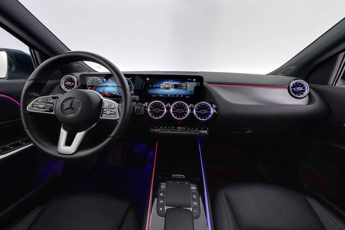 Mercedes-Benz EQA 2022 - miniatyr 7