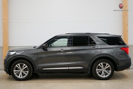 Ford Explorer Plug-In Hybrid Platinum 7-sits Pano Drag B&O Massage
