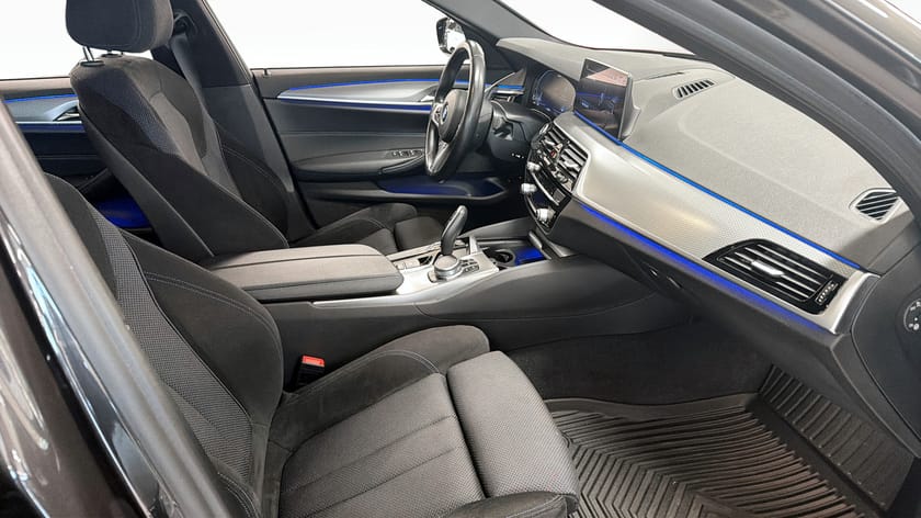 Bild 3 av BMW 530e iPerformance Sedan iPerformance, M Sport / DRAGKROK