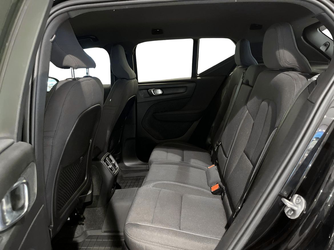 Volvo XC40 2023 - miniatyr 8