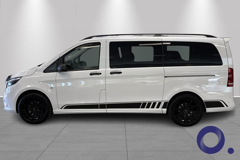 Bilde 2 av Mercedes-Benz Vito 119 CDI 4x4 3.0t A2 2023 modell med Airmatic, Webasto