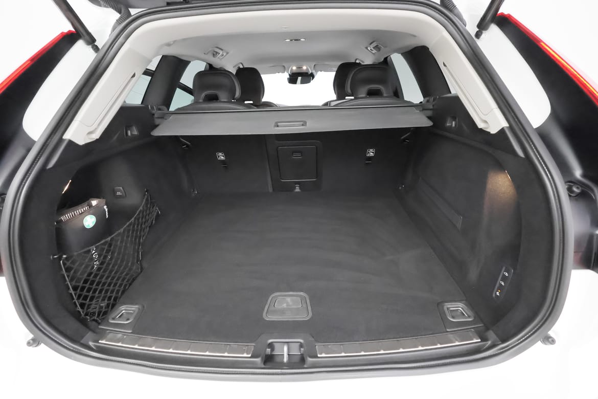 Volvo XC60 2020 - miniatyr 22