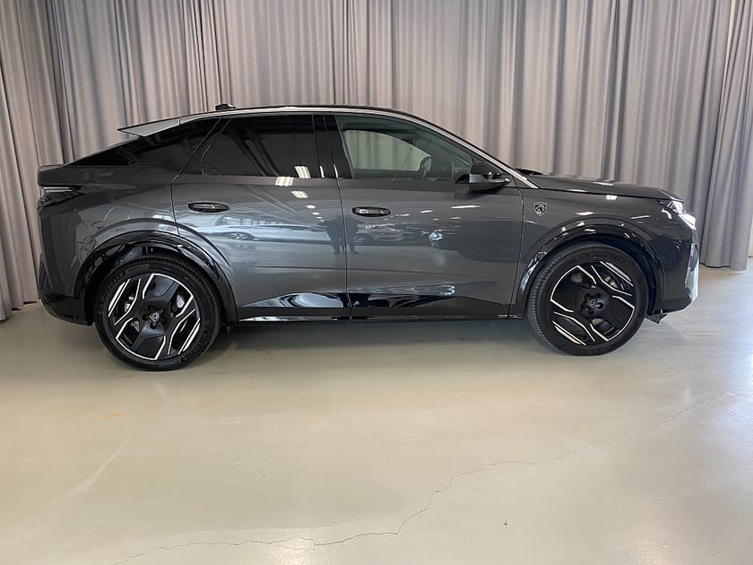Bild 3 av Peugeot E-3008 Dual Motor Launch Edition AWD 325hk. Panorama, Navi, Massage, Drag