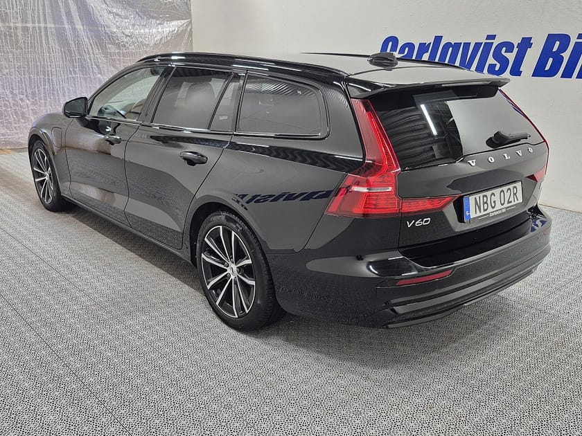 Bild 3 av Volvo V60 T6 Recharge Plus Dark plug in AWD 350HK 4x4 Läder