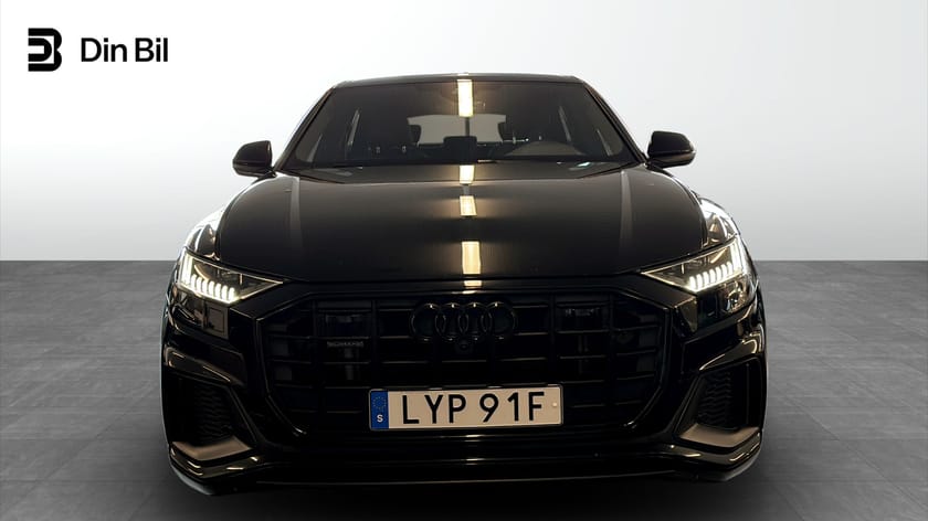 Bild 1 av Audi Q8 60 TFSI e quattro S LINE 462 HK TIPTRONIC LADDHYBR