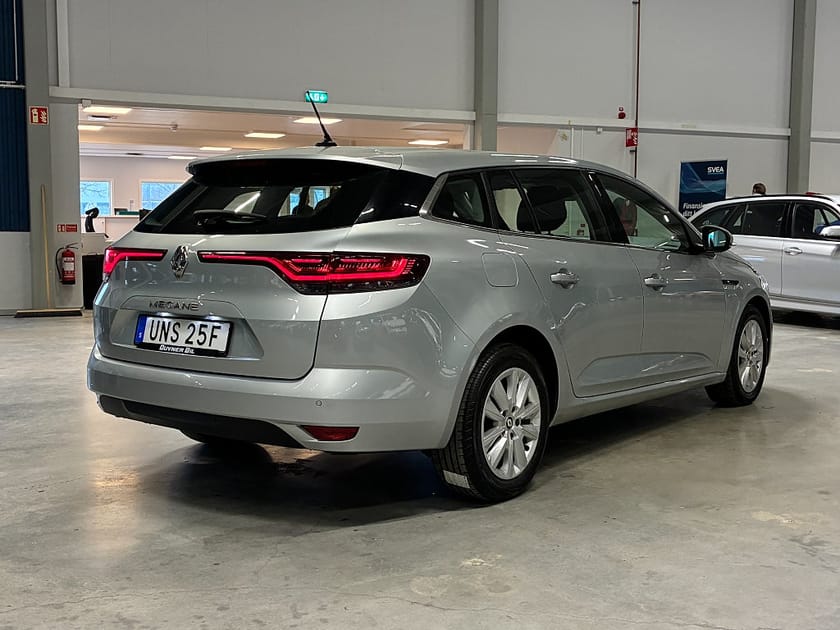 Bild 3 av Renault Mégane Sport Tourer 1,3 TCe 140hk Keyless P-Sensorer Leasbar