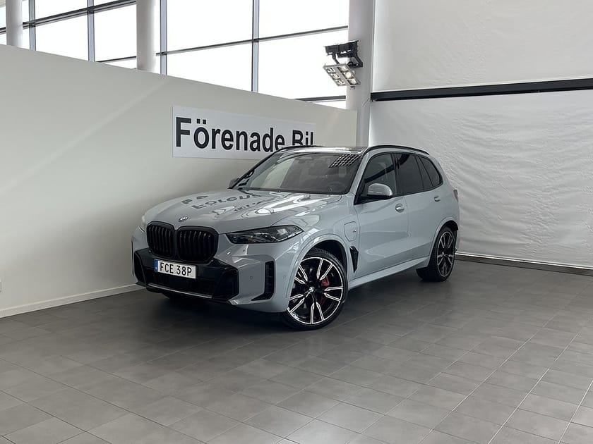 Bild 1 av BMW X5 xDrive50e M Sport Pro Innovation Panorama H/K Drag