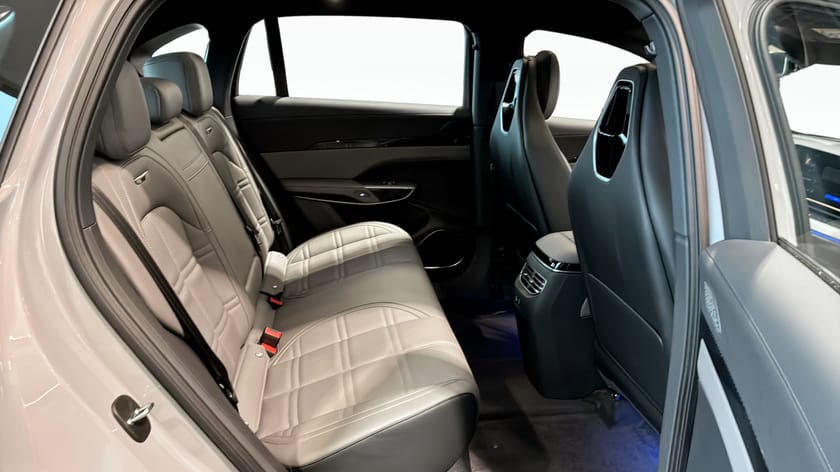 Bild 5 av Hongqi EHS7 85 KWH RWD