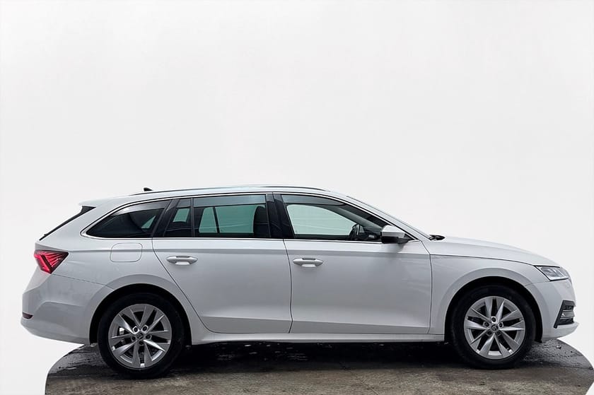 Bild 5 av Škoda Octavia Kombi Skoda 2.0 TDI 4x4 Style Drag Kamera Cockpit Värmare MOMS