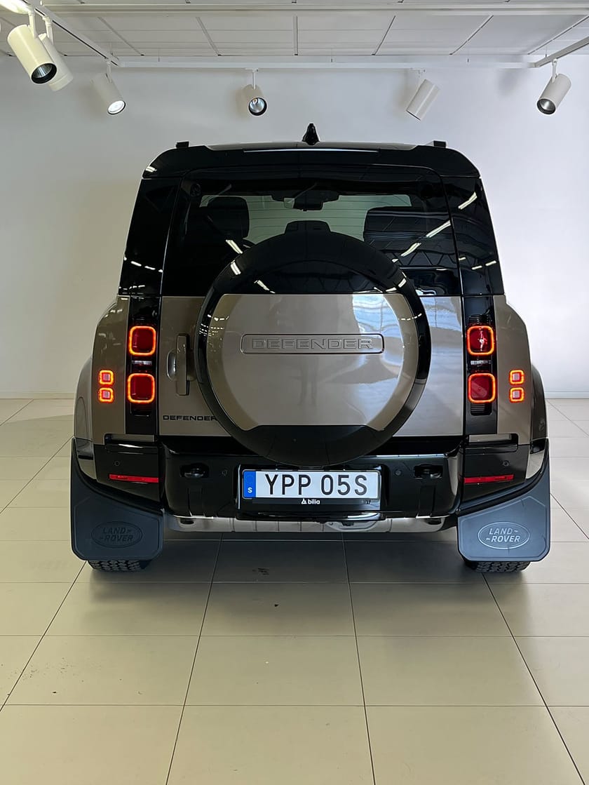 Bild 5 av Land Rover Defender P300e PHEV 110 X-Dynamic SE / Black Pack / Leasebar!