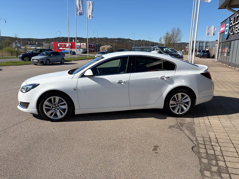 Bild 3 av Opel Insignia 2.0 CDTI 4x4 Business, Drag,Värmare,Backkamera,Nav,OPC