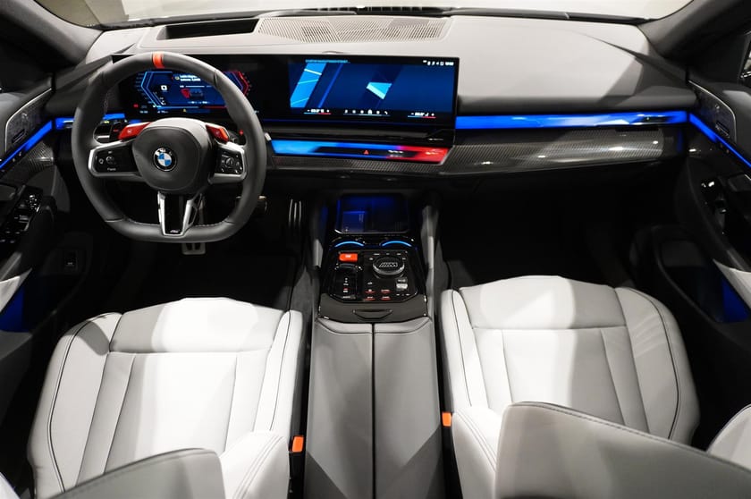 Bild 2 av BMW M5 Sedan Drag DA Pro Comfort Paket B W