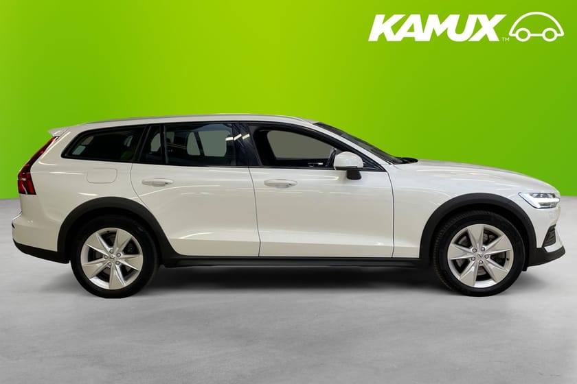 Bild 2 av Volvo V60 Cross Country B4 AWD Drag P-sensor Navi 197hk